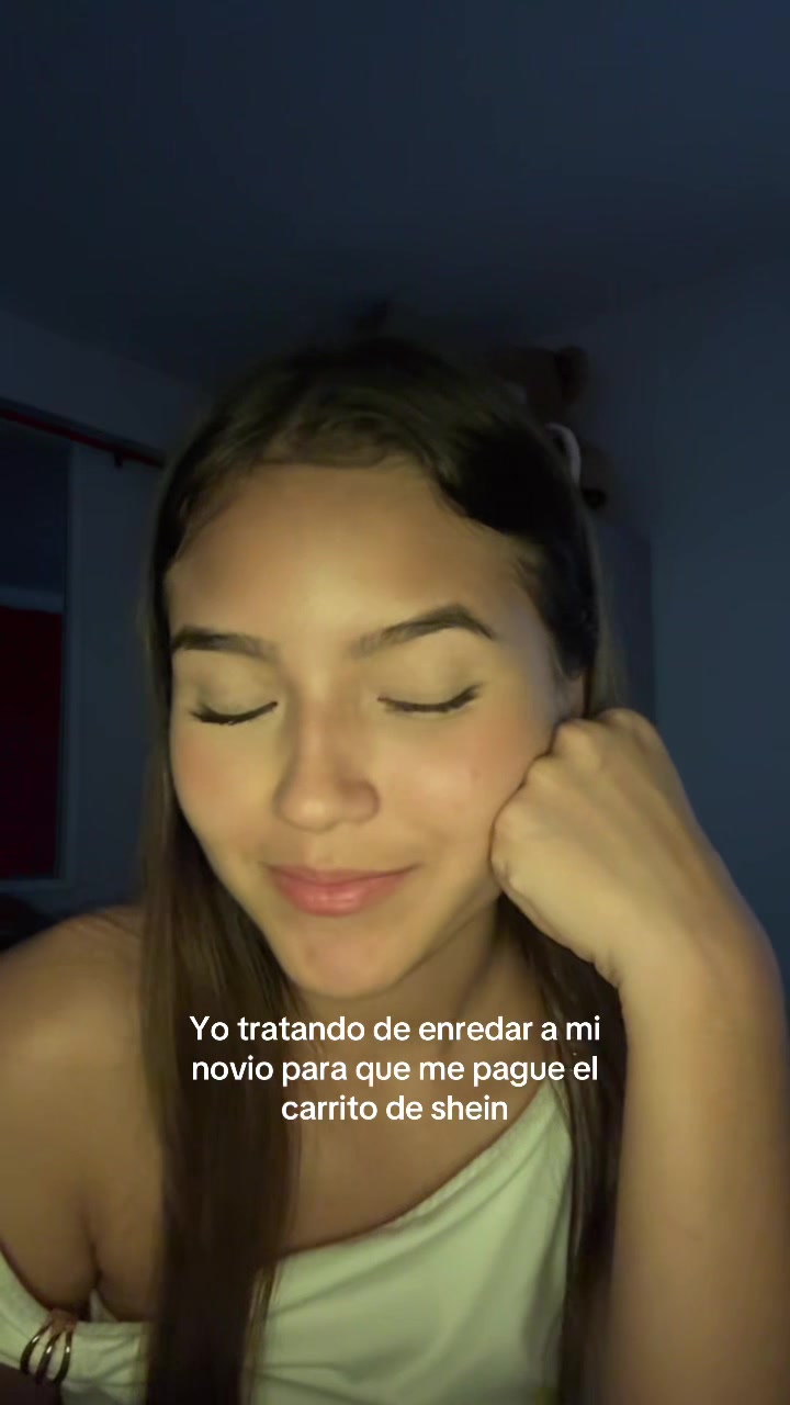 @Valxntina