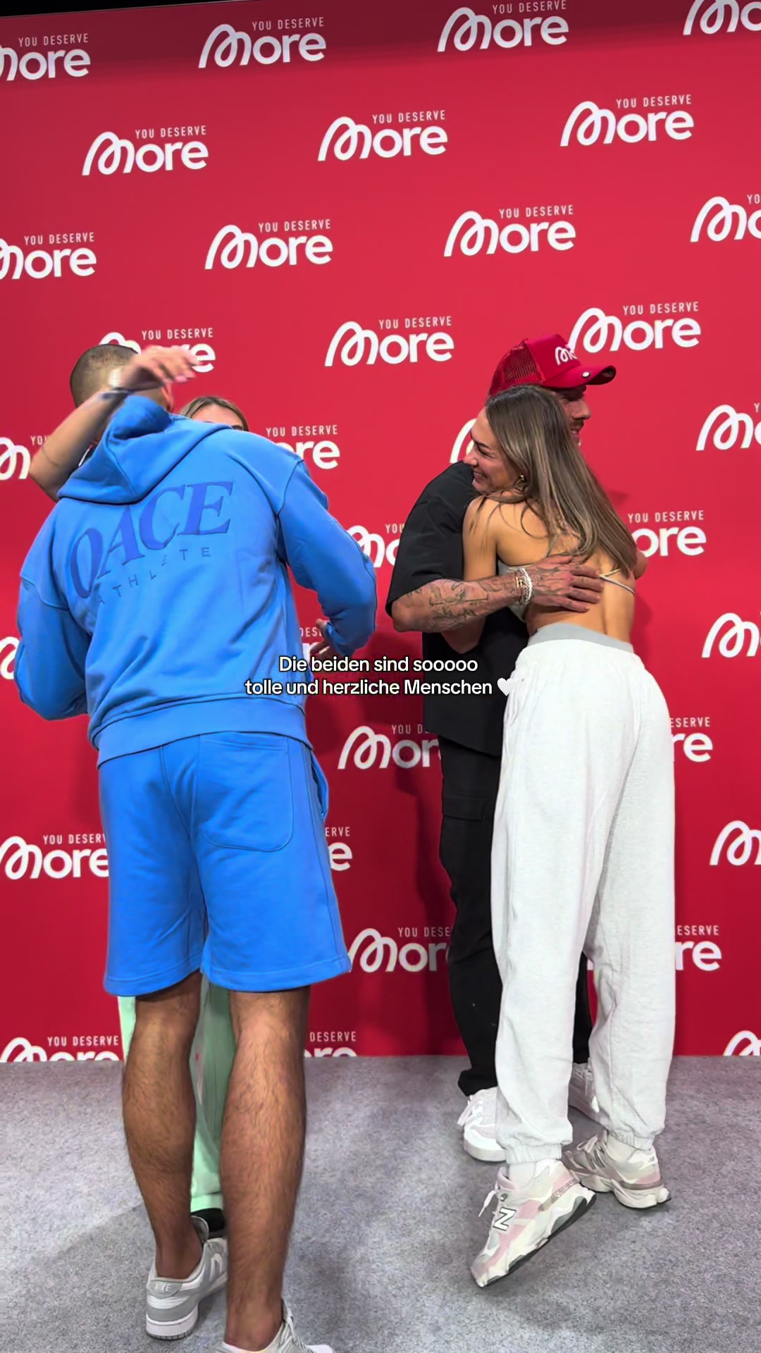 @Laura ✨