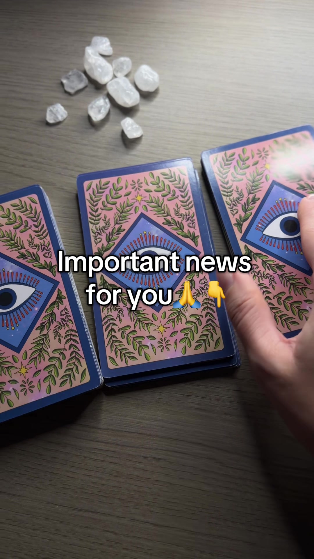 @Tarot Reader