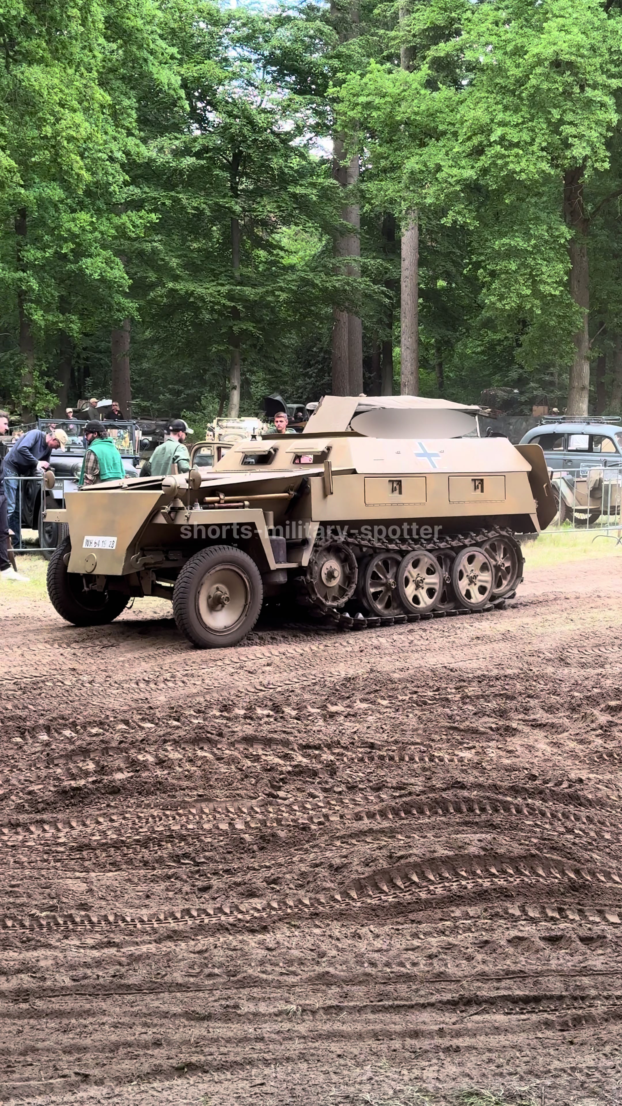 @shorts-military-spotter