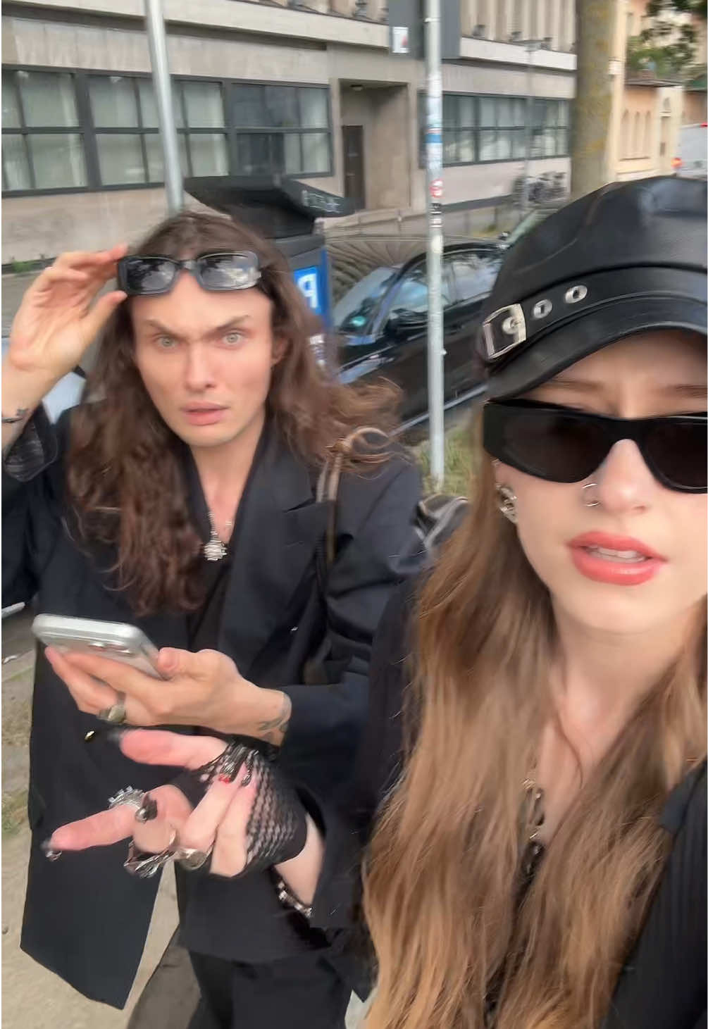 @𝖊𝖗𝖎𝖘