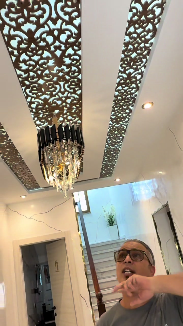 @Muonchid