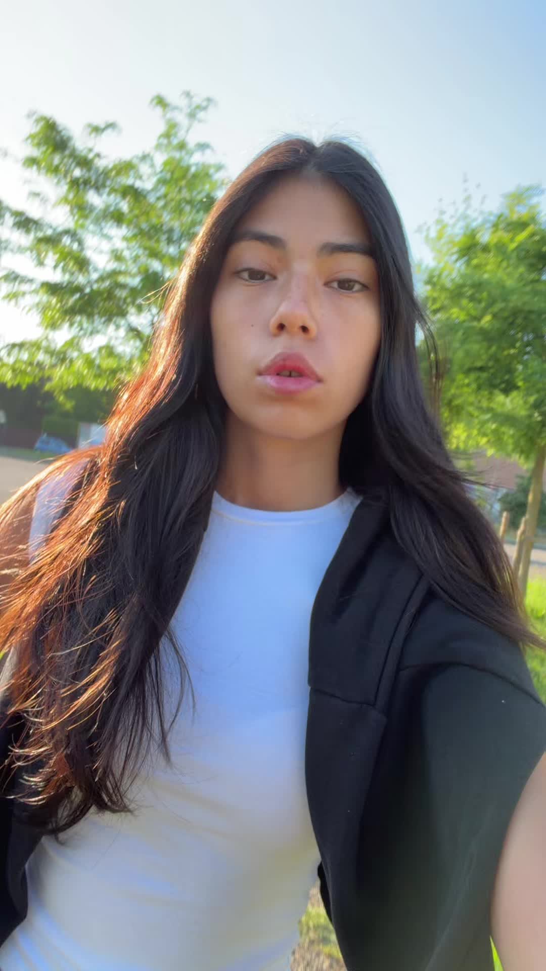 @💋🇵🇪
