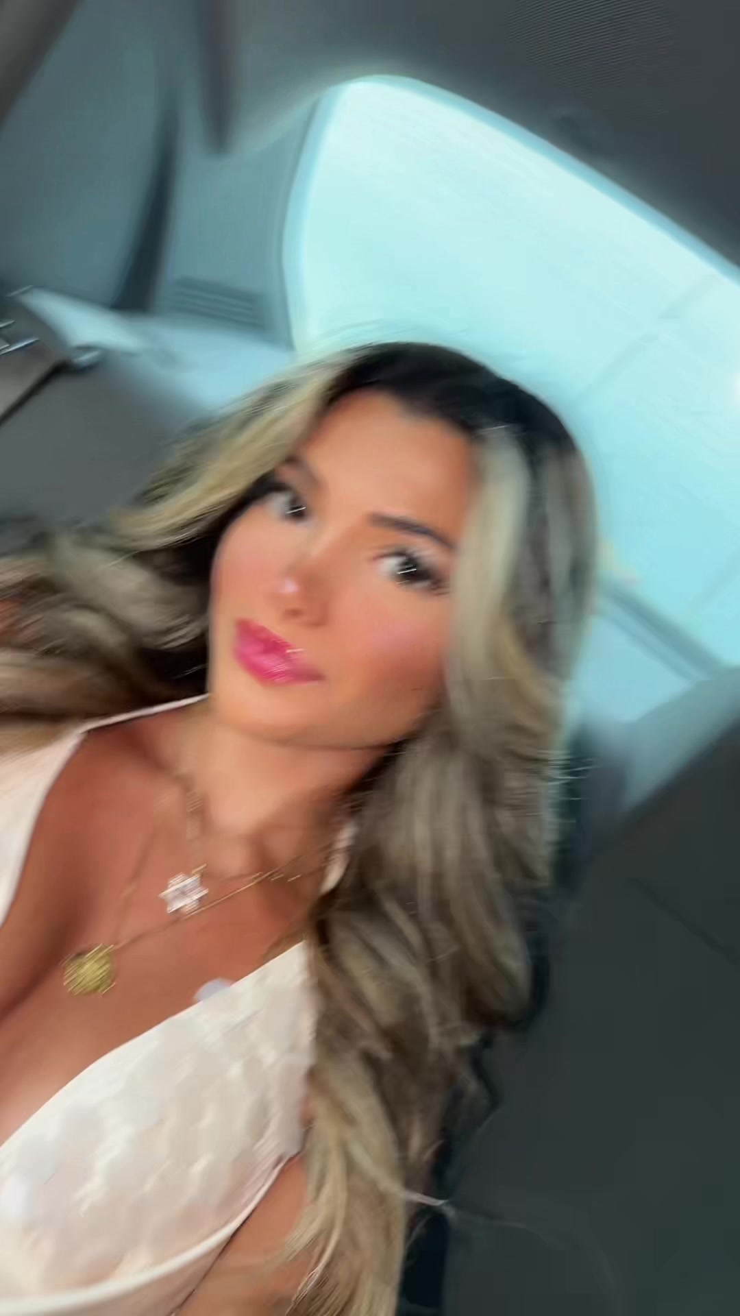@Ella