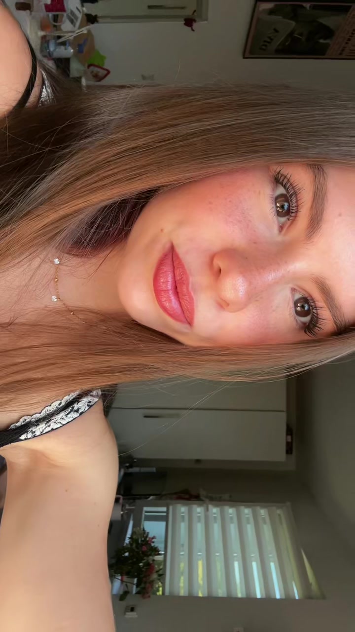 @lifeofcaroo
