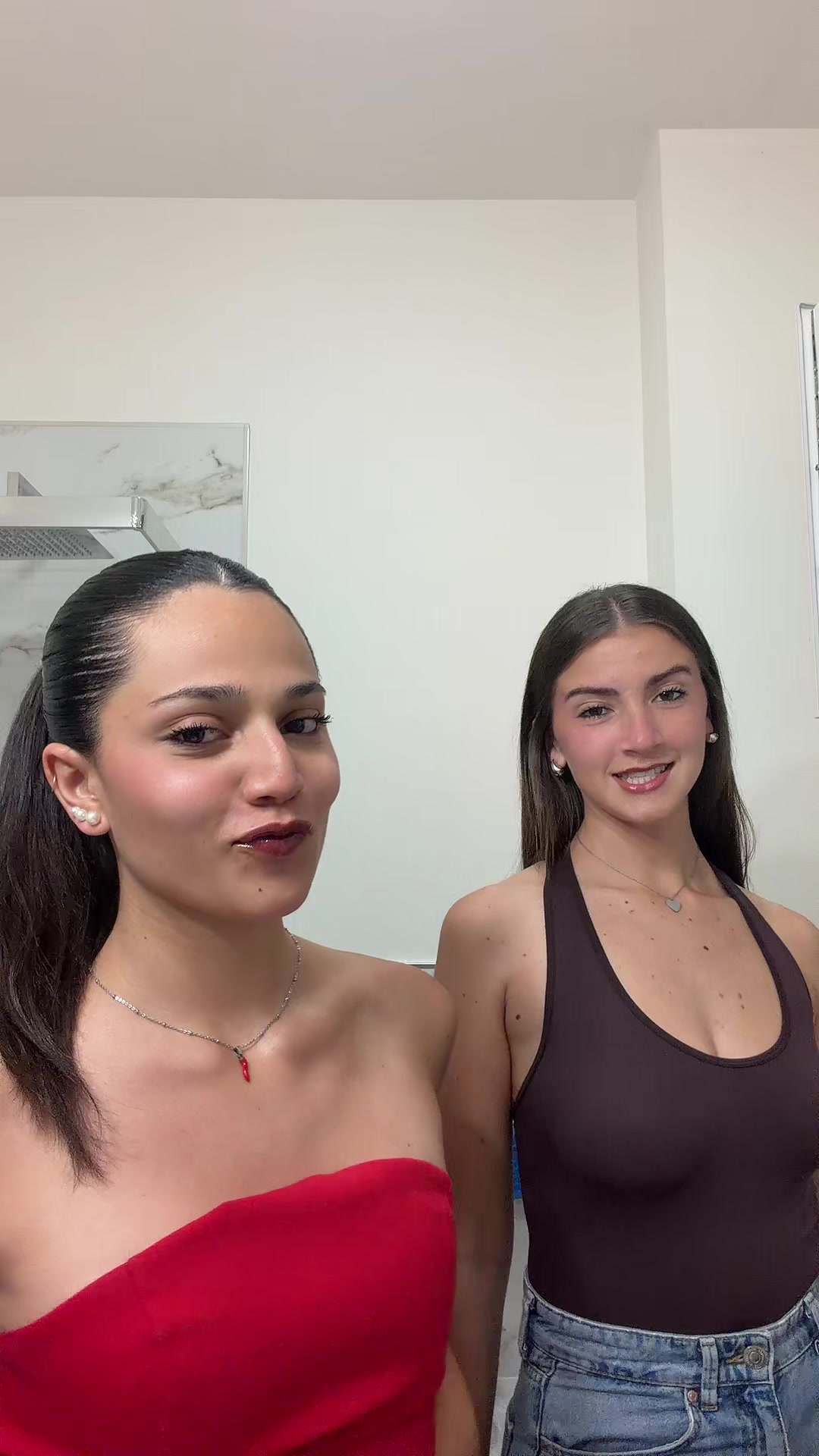 @elenina