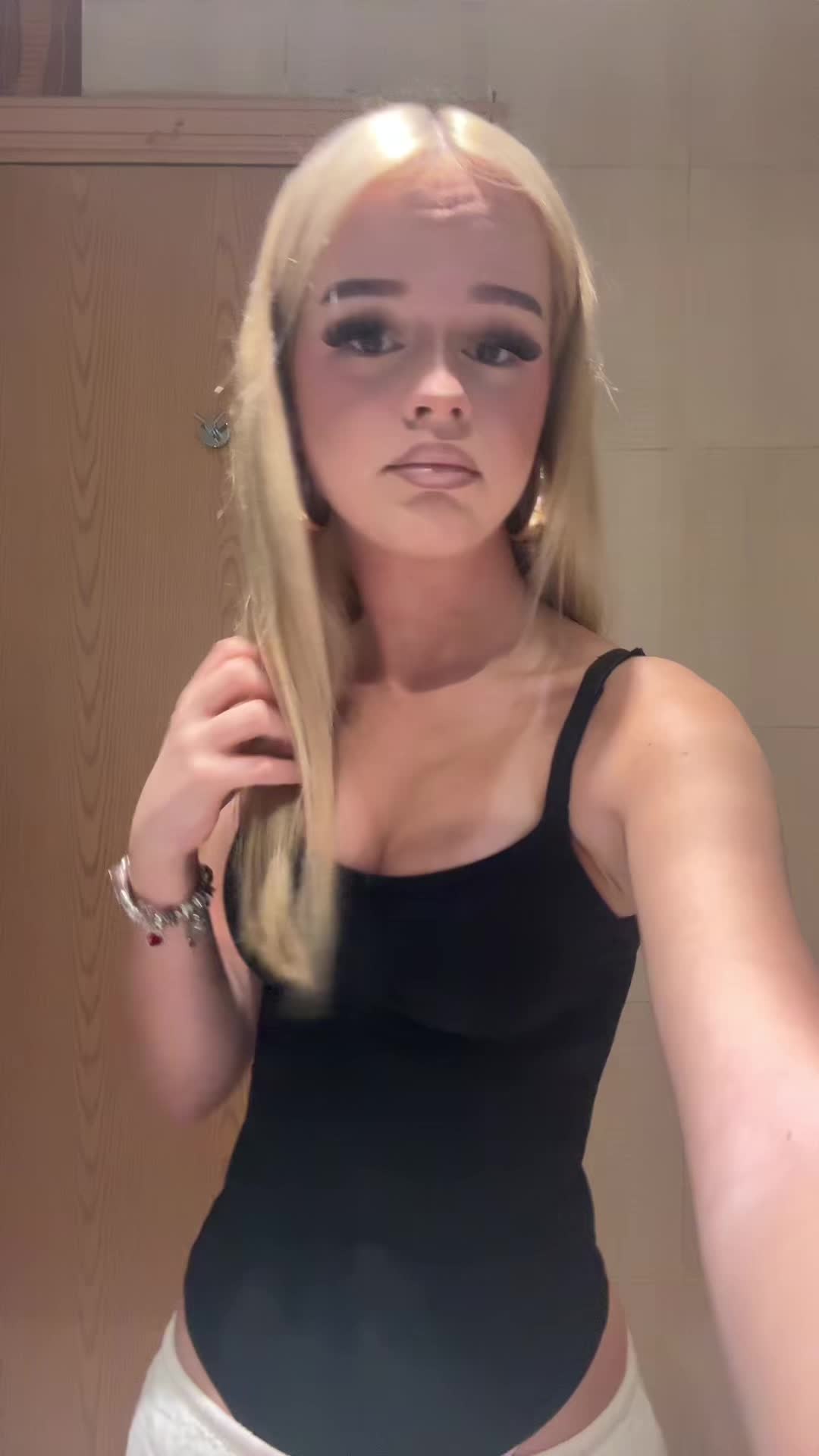 @𝓝𝓮𝓮𝓵𝓮