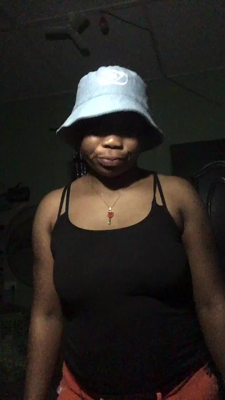 @buzzybeauty