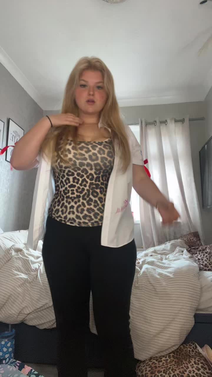 @XxlolaharrisXx
