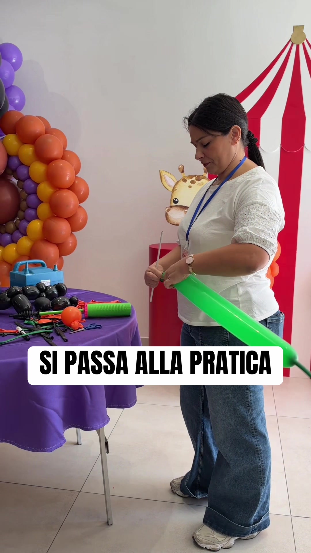 @Nello_Balloon Artist