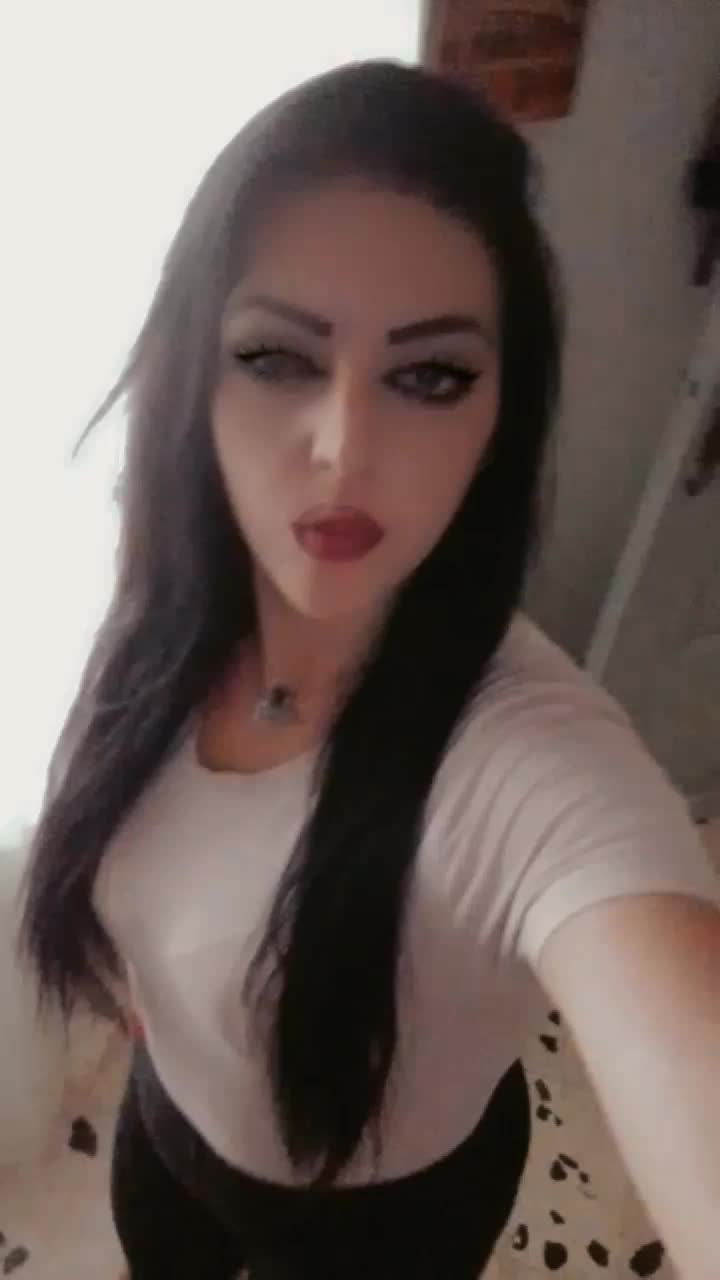@ENZA👑❤️