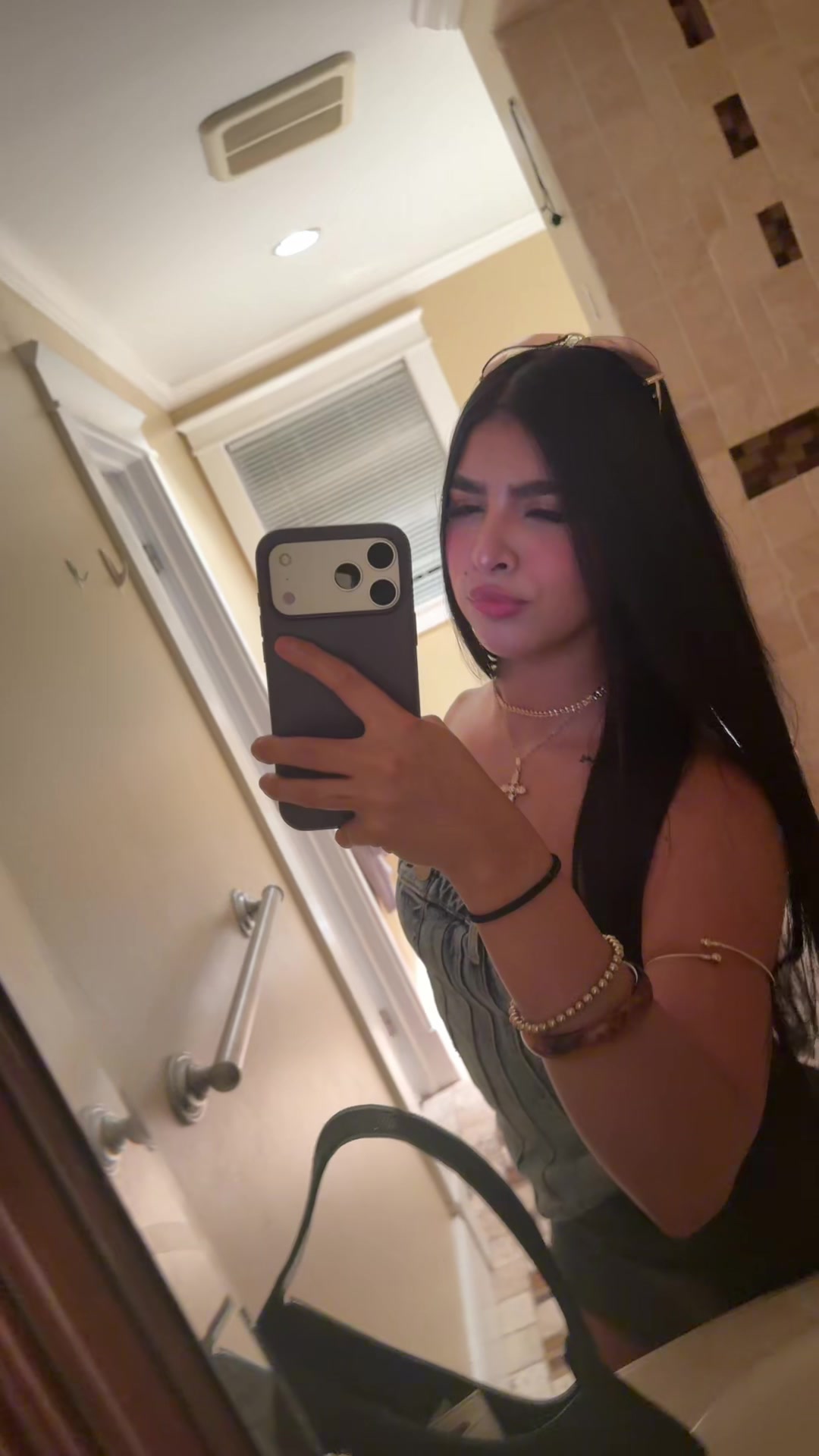 @iamnnaz_13
