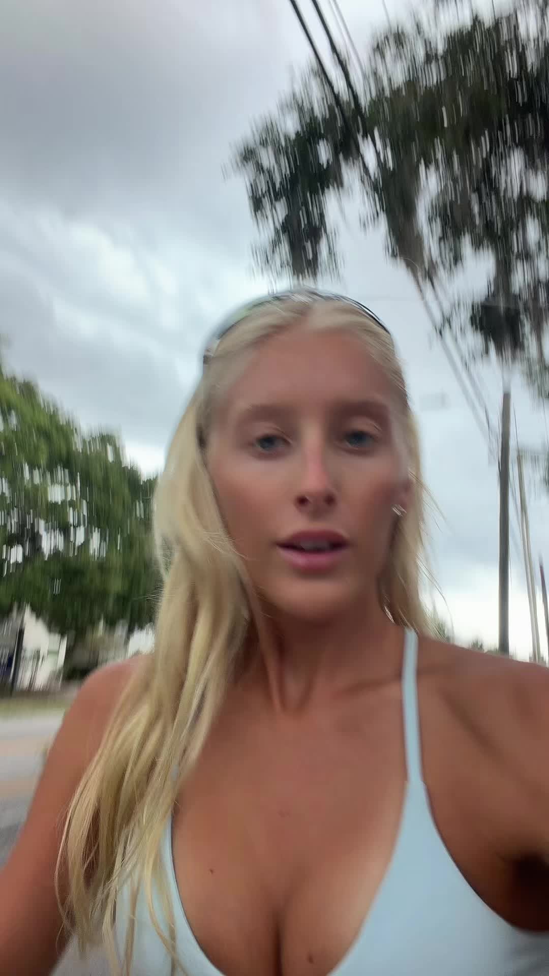 @Elizabethjjoness