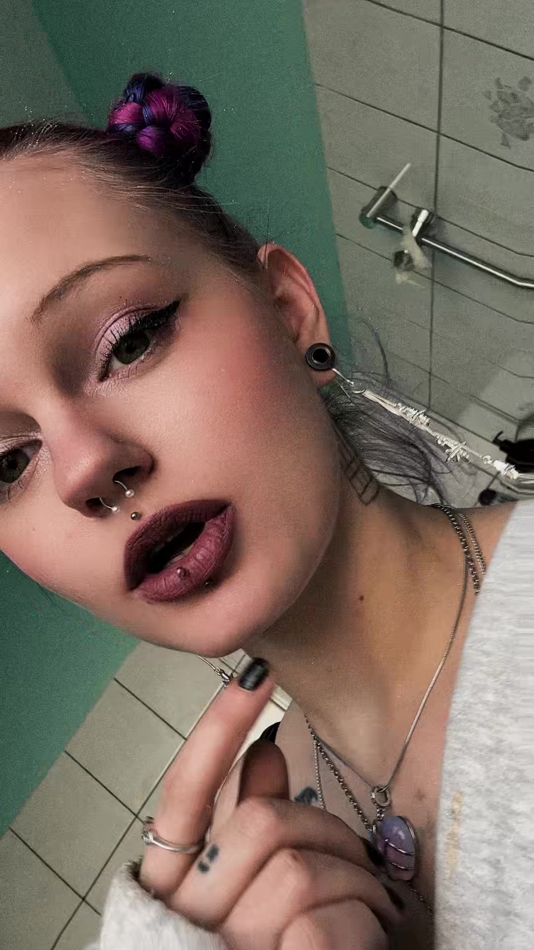 @👽Alien🧪Poison-🧙🏼♀️Witch🌙