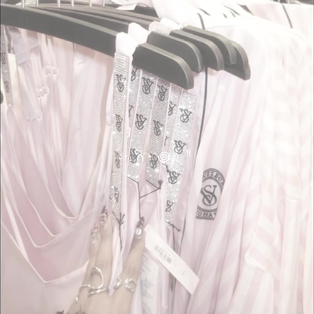 @𝘸𝘰𝘯𝘺 &deg;❀⋆.ೃ࿔*:･