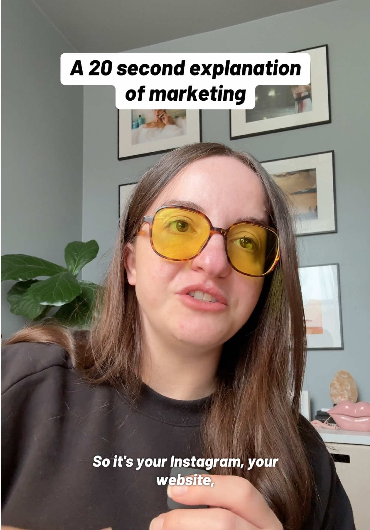 @Anja | your brand strategist ✨
