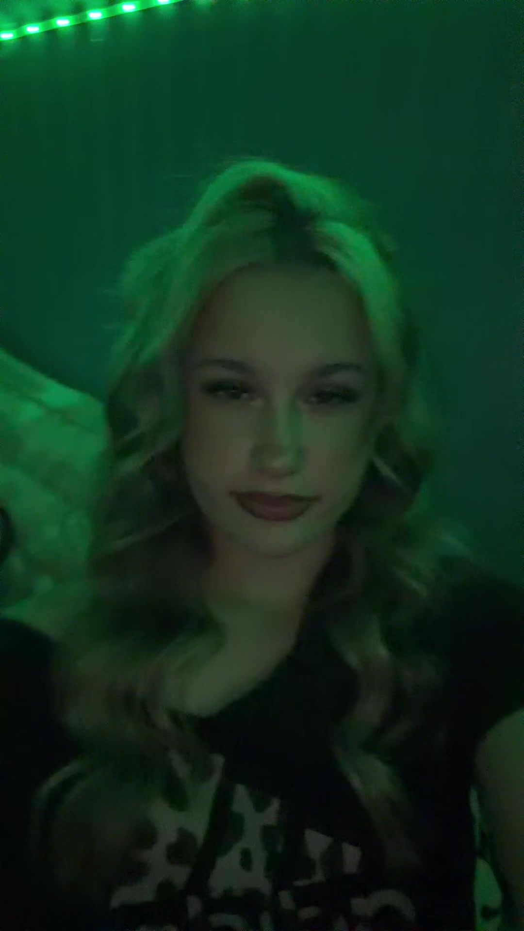 @𝐭 𝐚 𝐲 𝐥 𝐨 𝐫