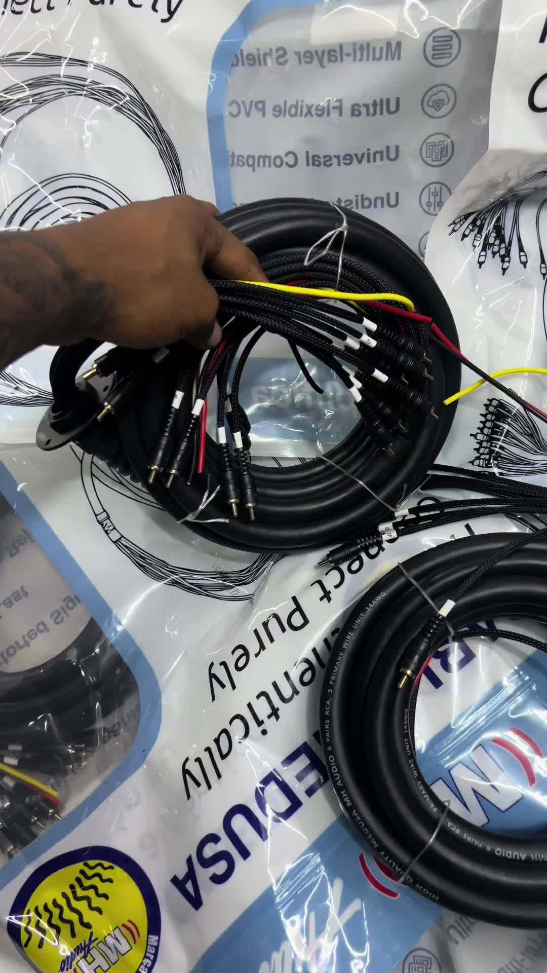 @Axel Auto Adorno y Car Audio