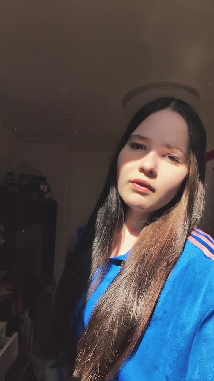 @Mira🕸️