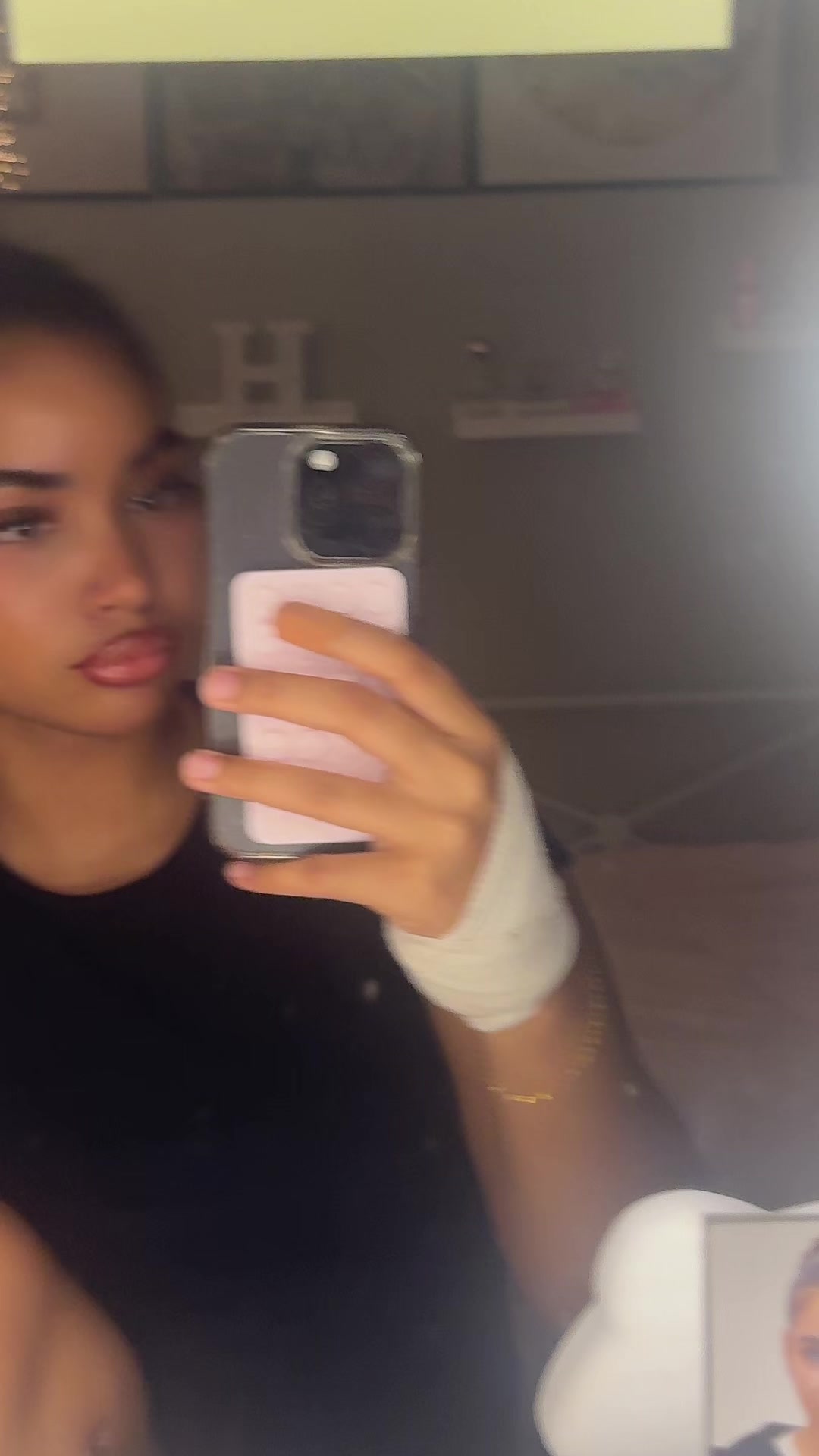 @jadorehailey