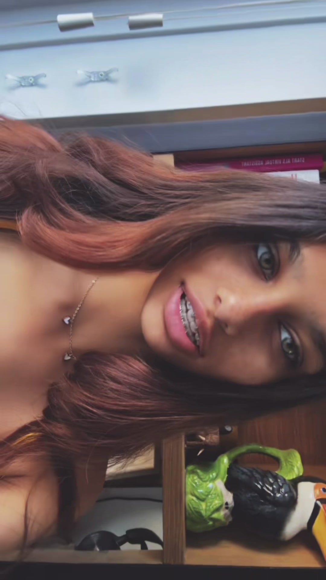 @Vaeliqur