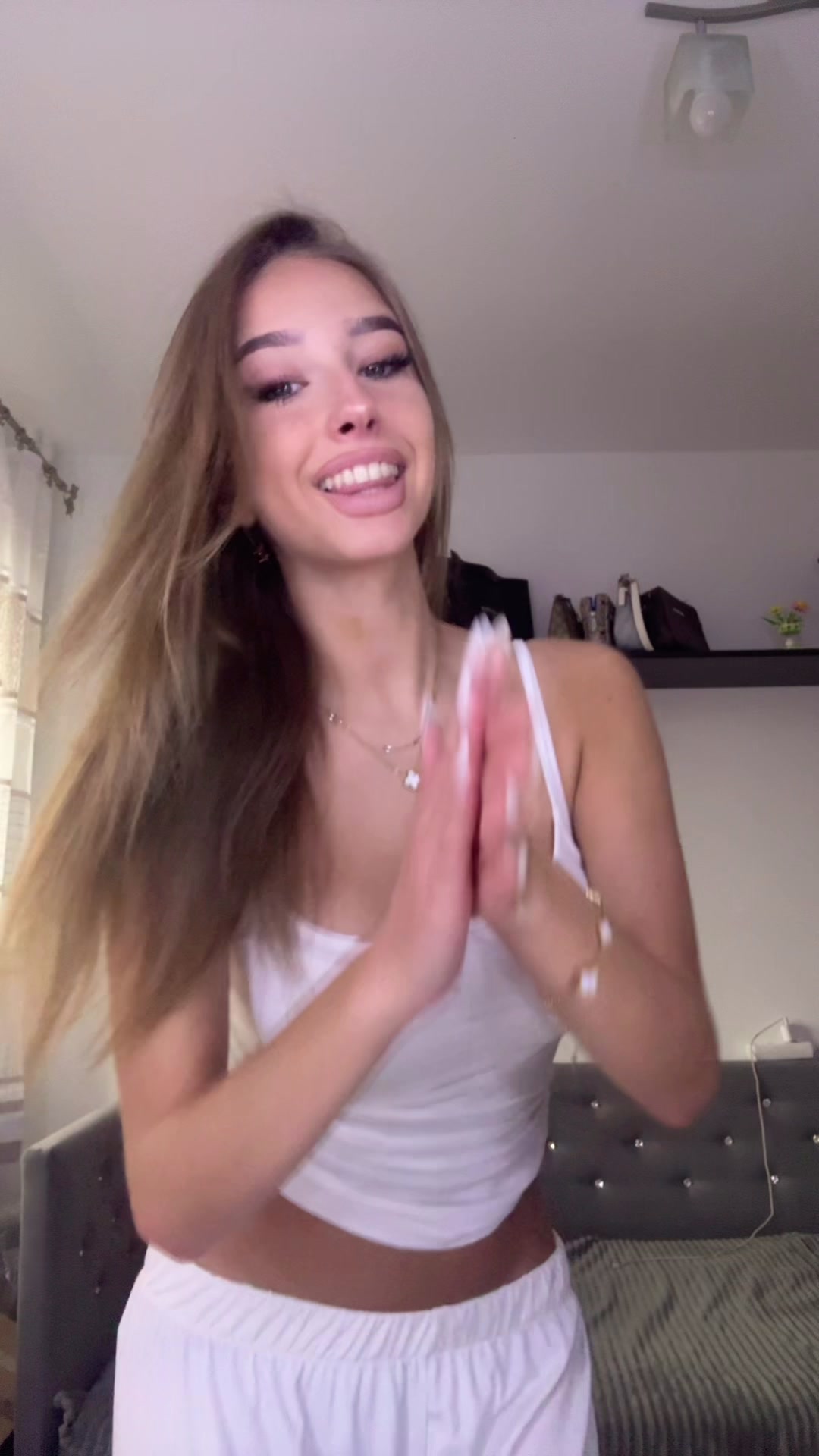 @julianka.__