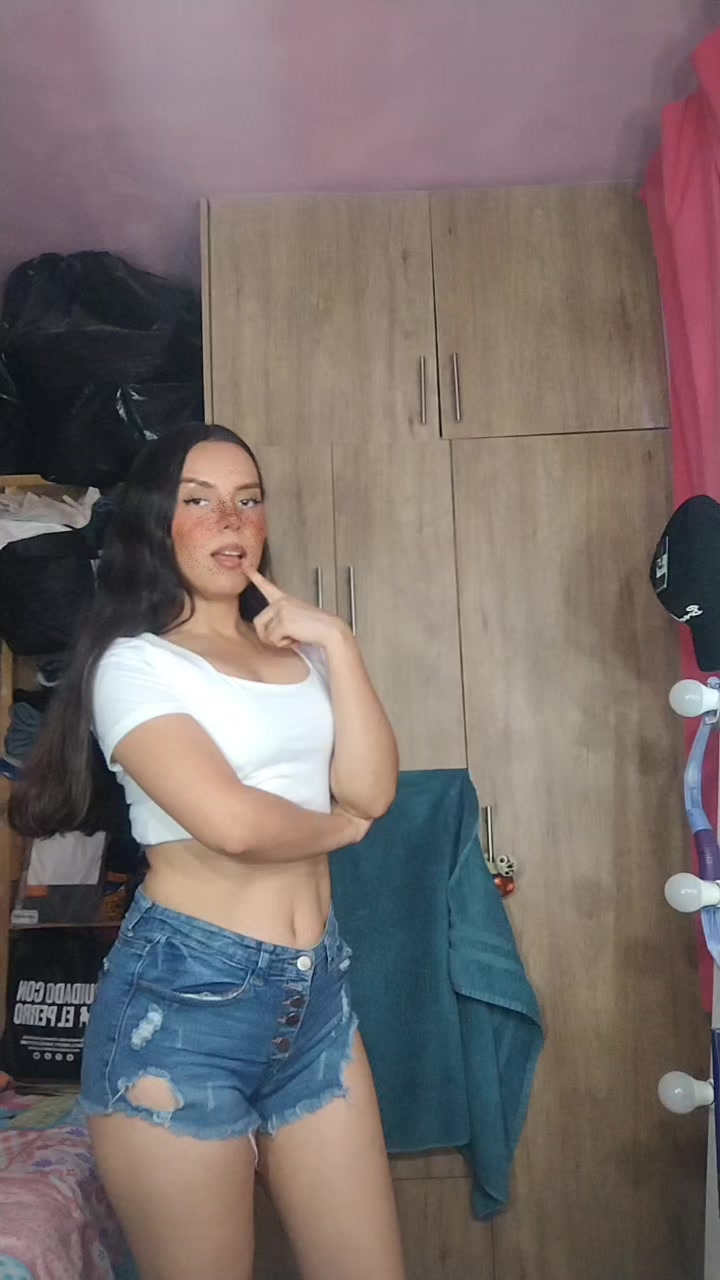@Angie21.