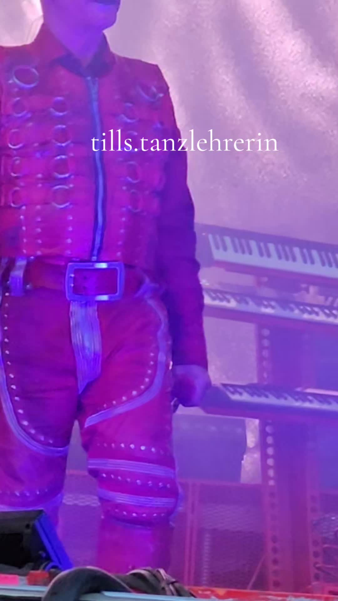 @Tills Tanzlehrerin
