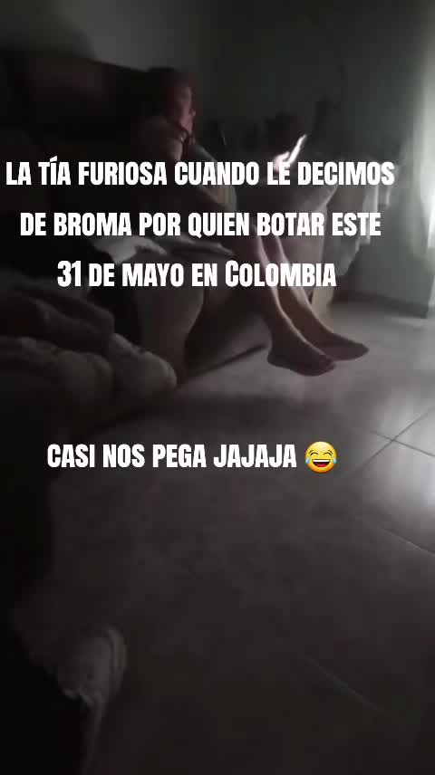 @María