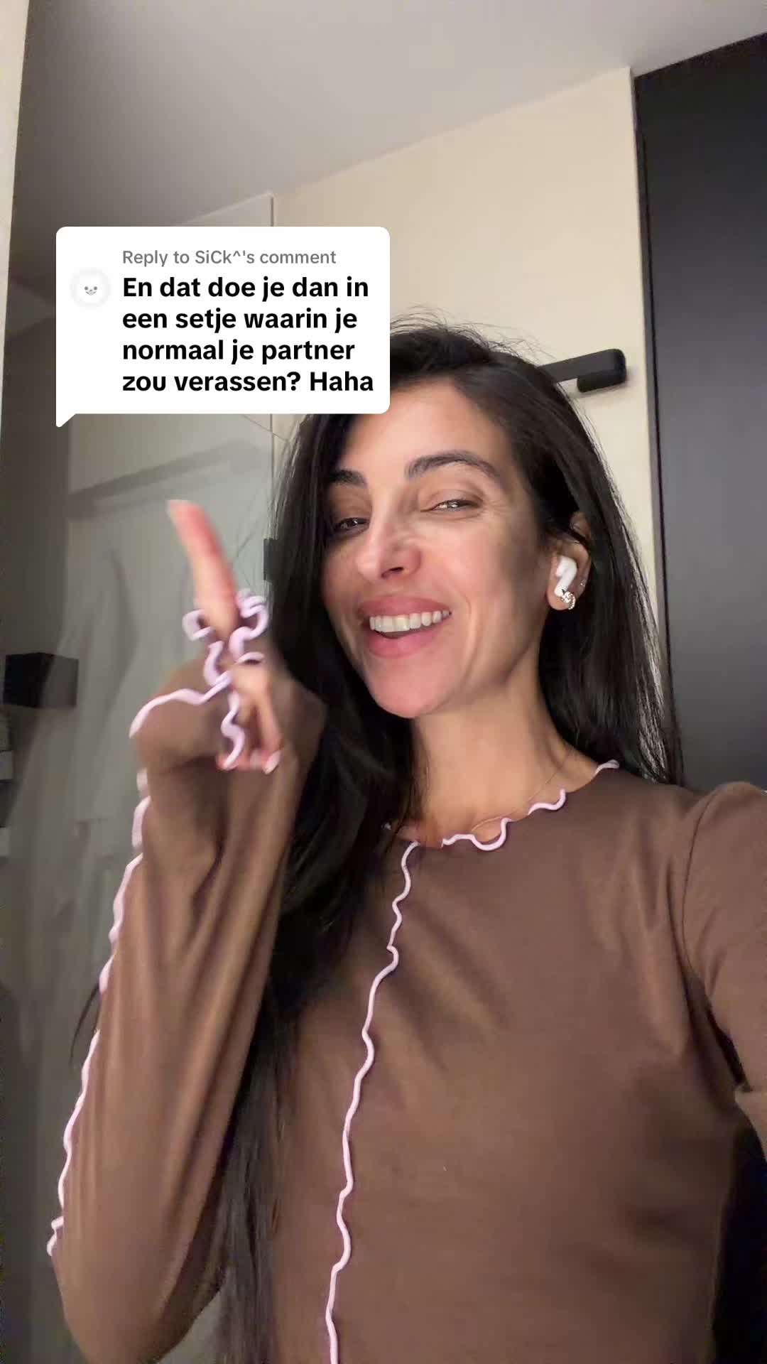 @Anna Nooshin