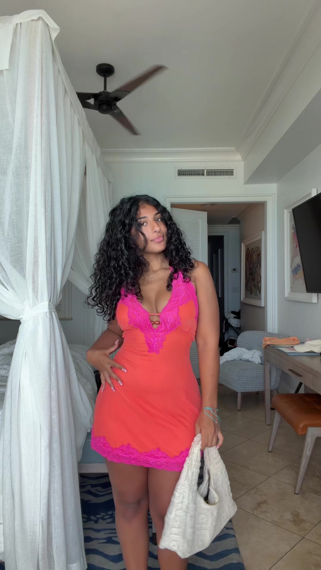 @Lena.com