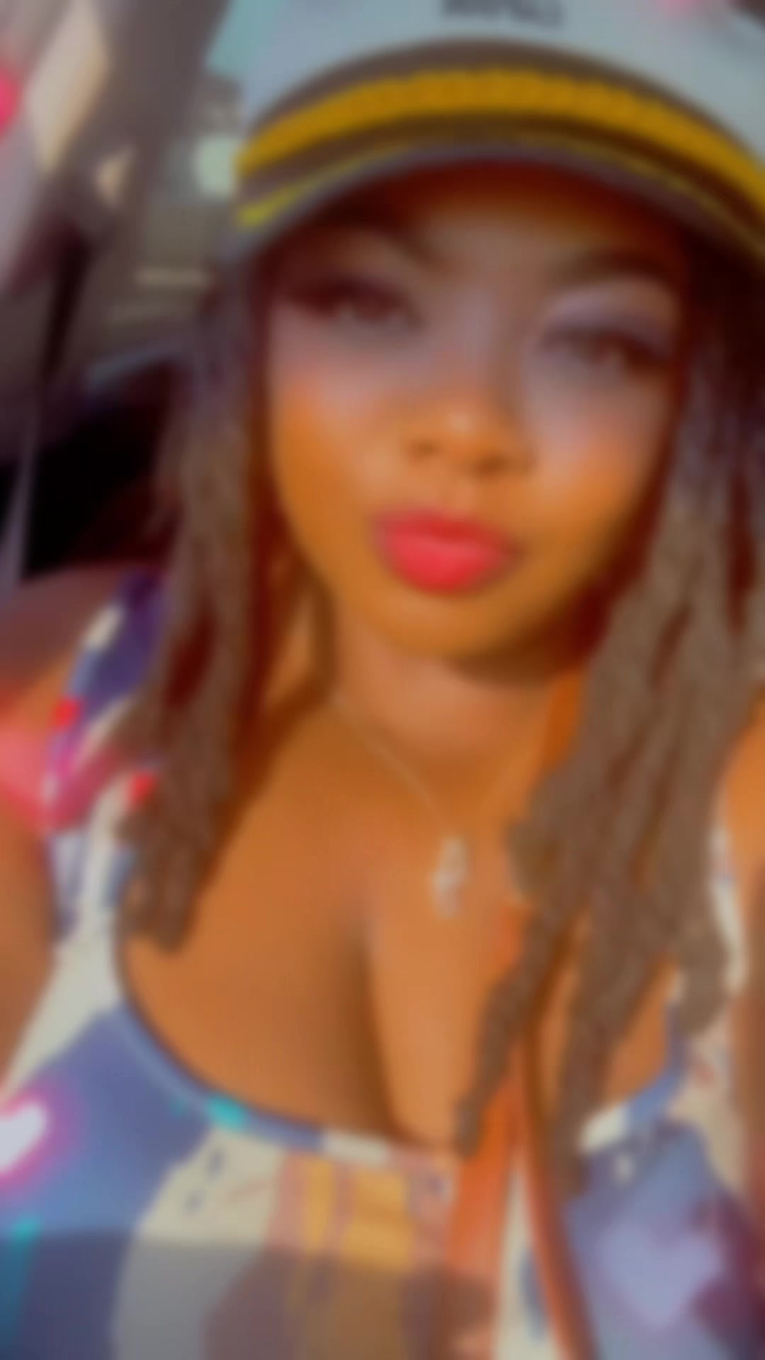 @lovelytee47