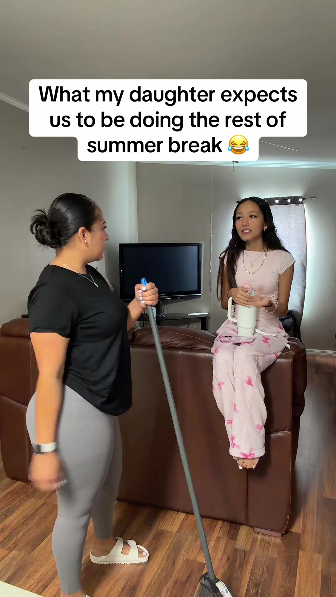 @LifeWithTheMunoz