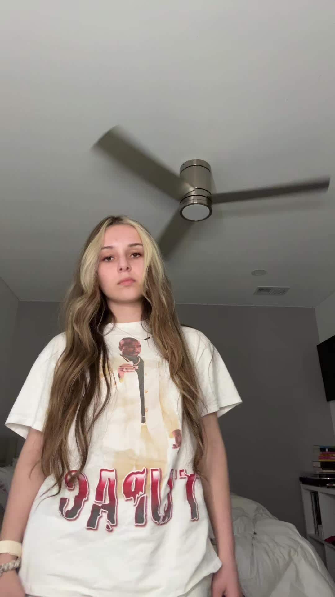 @vivian r.