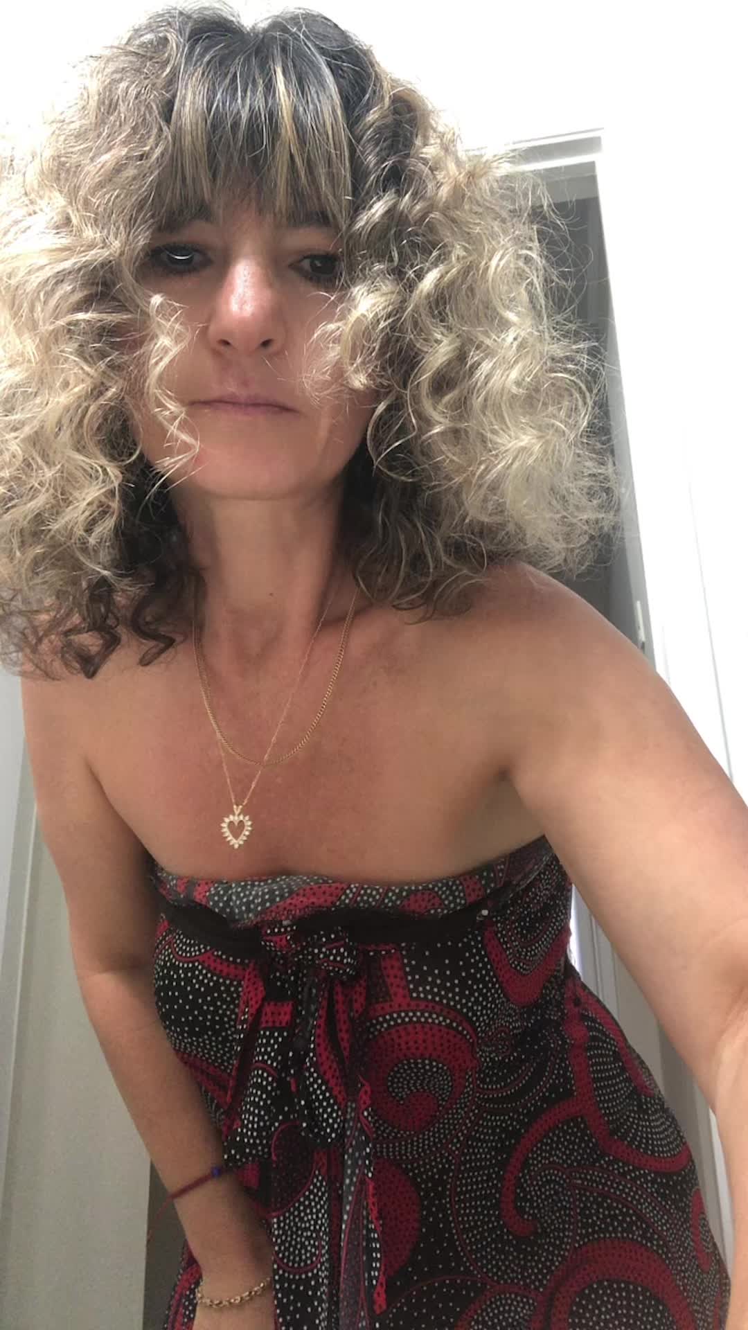 @Bella