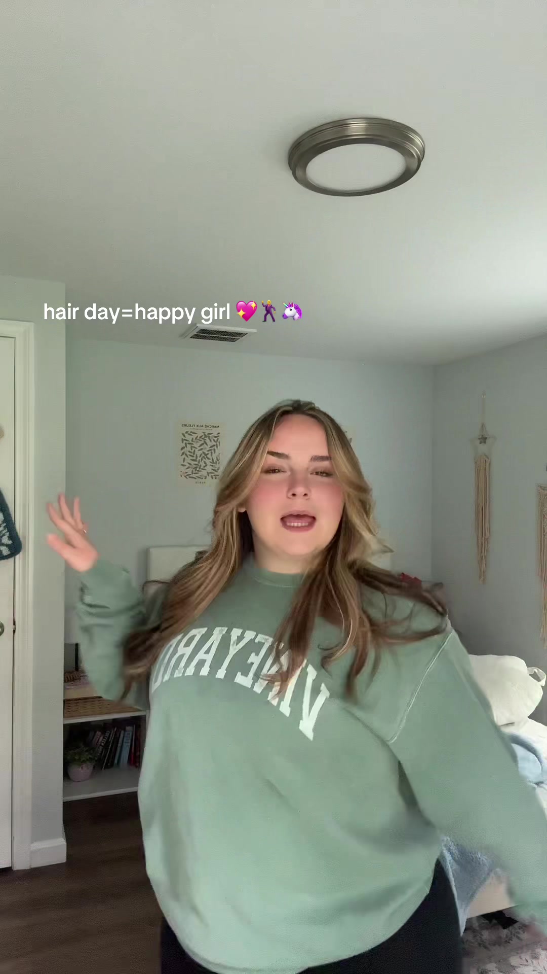 @chloe.