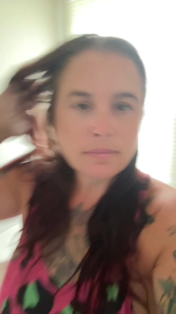 @oncearollerskatingbabe