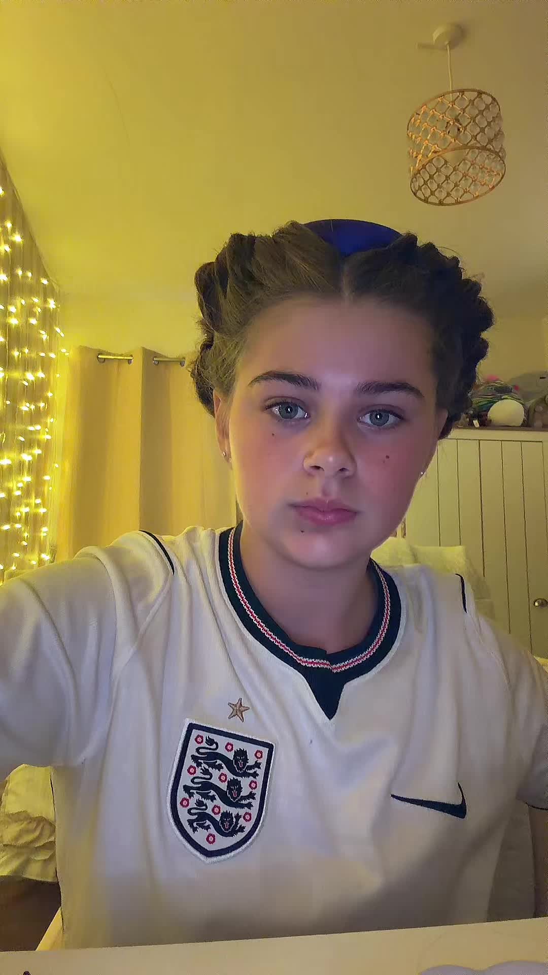 @ᗩᗰEᒪIᗩ💜🤪