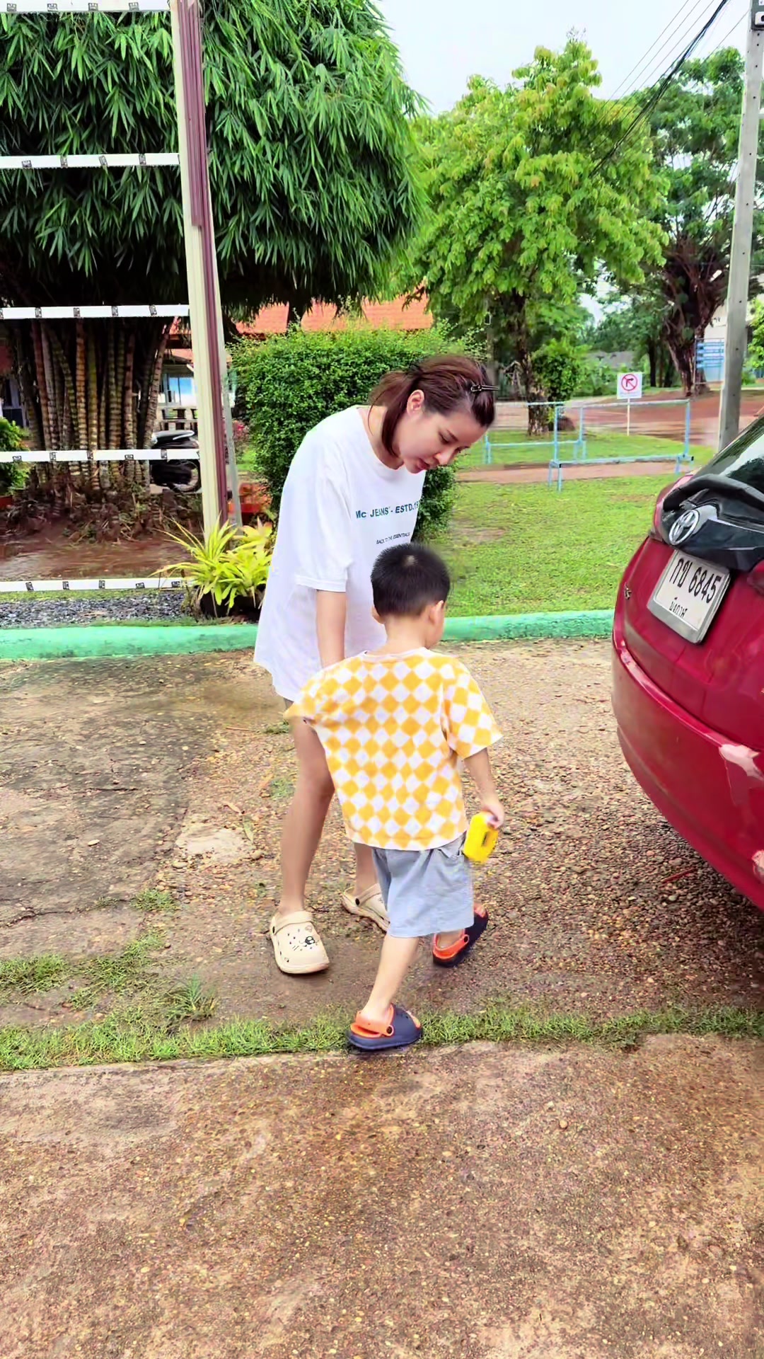 @ยุ่งยิ่ง กนกนันทน์(ʏʊռɢʏɨռɢ)🦋