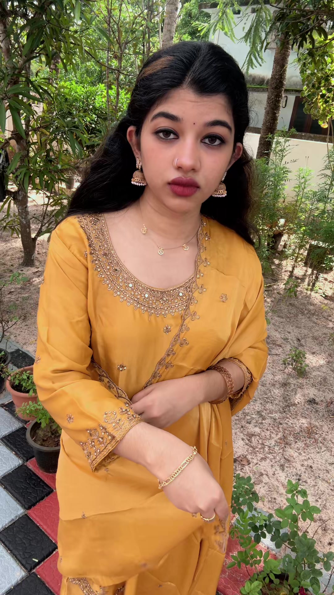 @MALAVIKA_ANILKUMAR