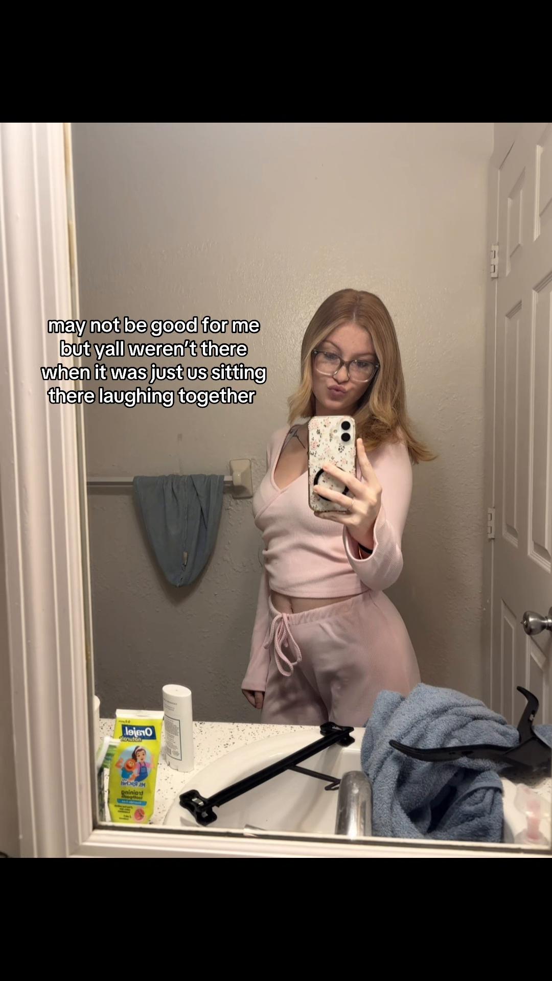 @prettyy3m