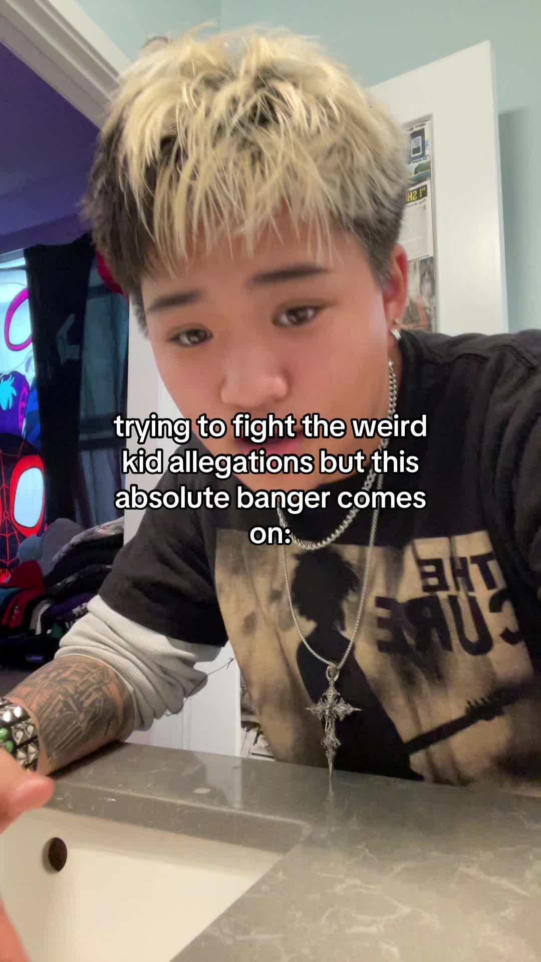 @♱