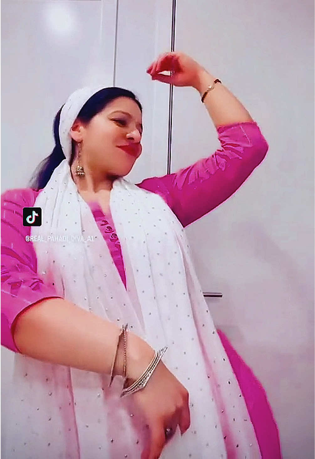 @pahadi_diva