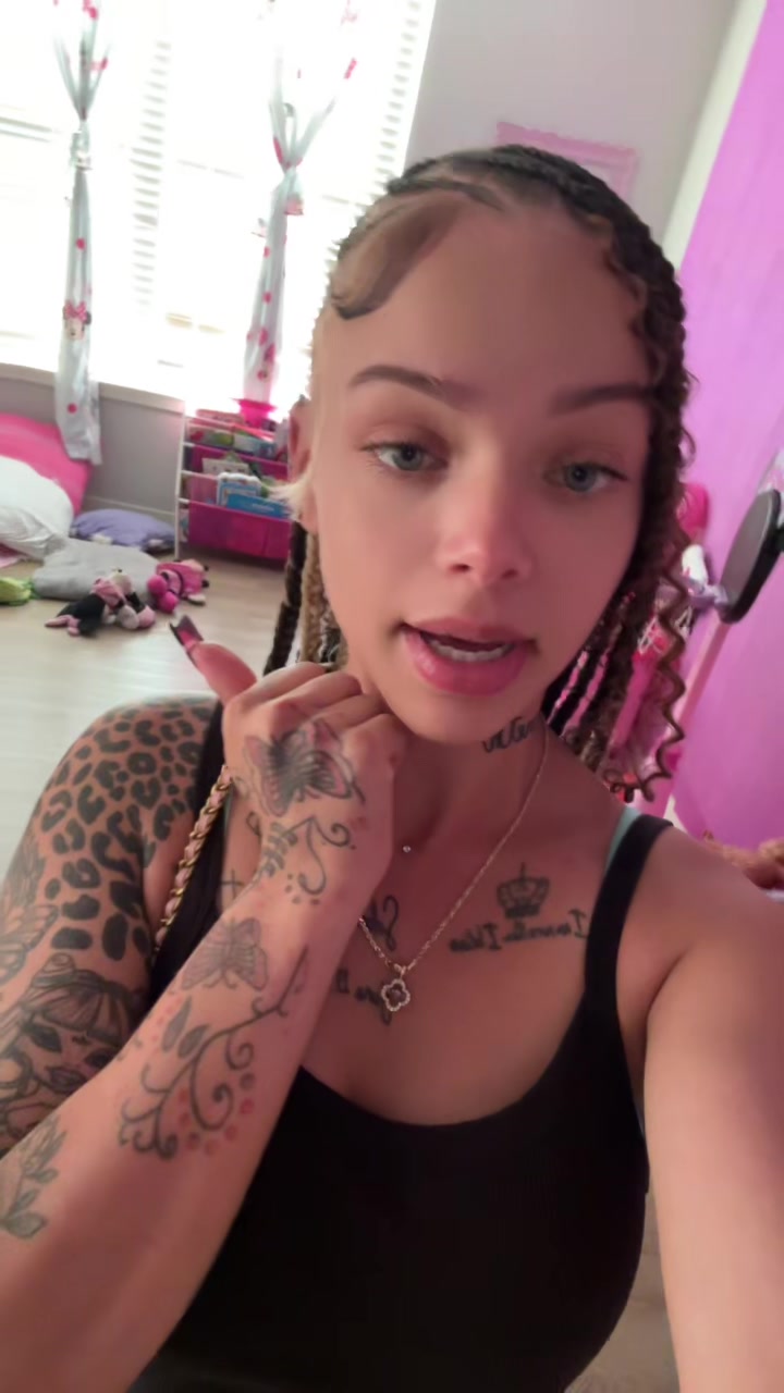 @sexilexi