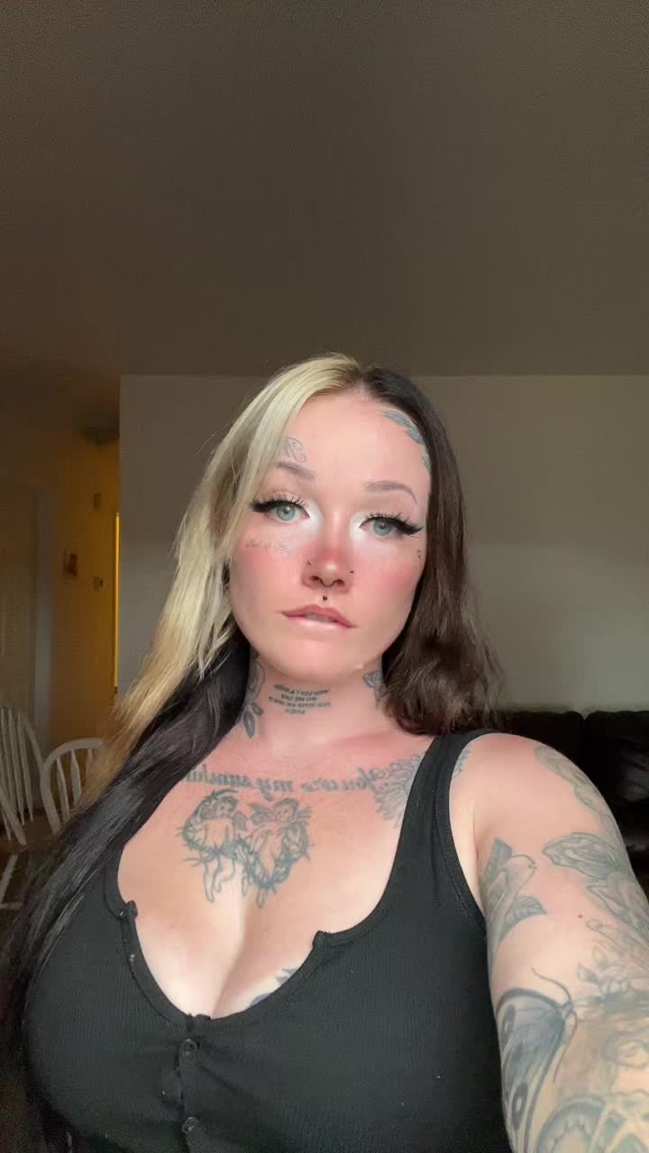 @Chloe_lynn