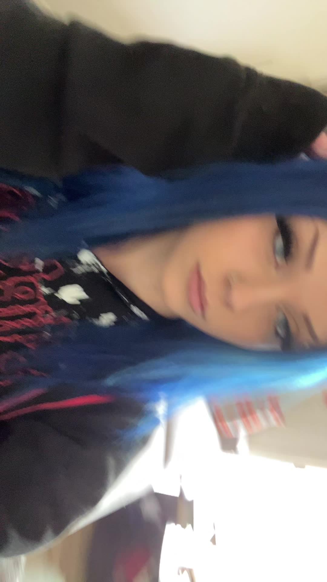 @hell0_kitty528