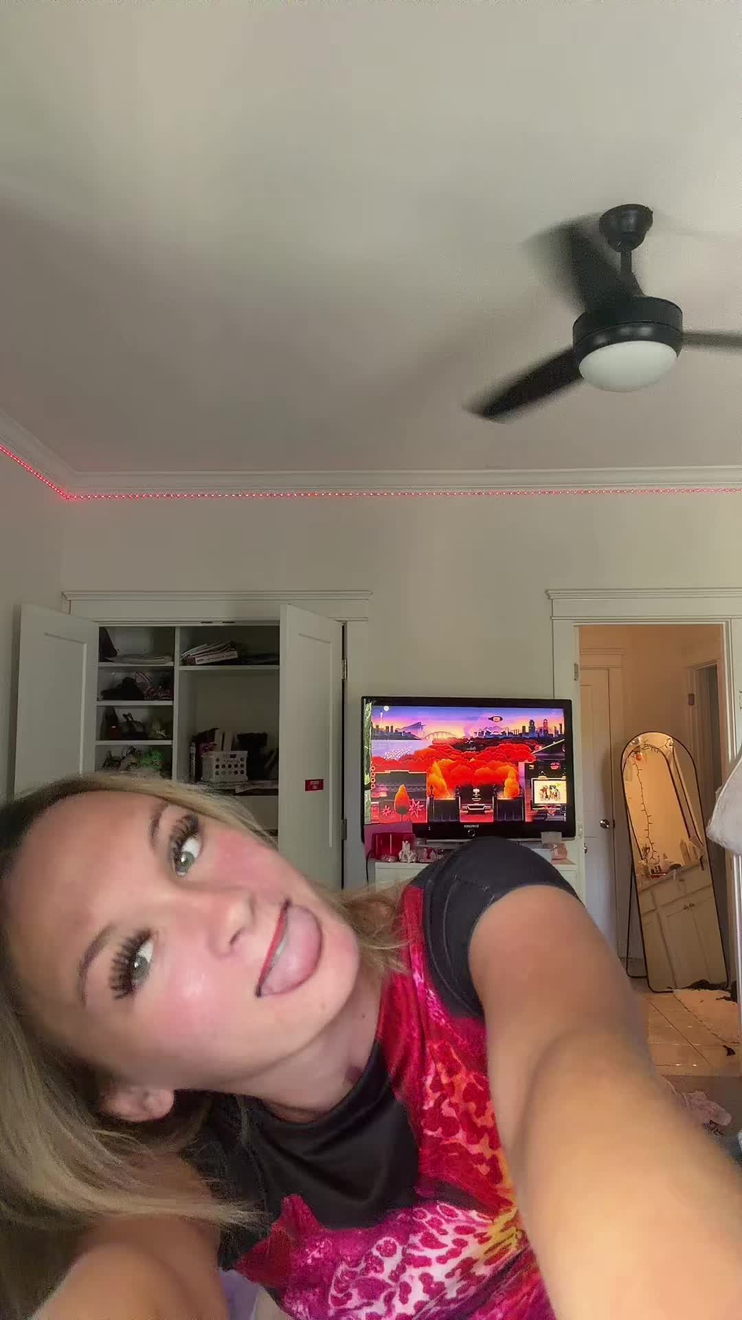 @___
