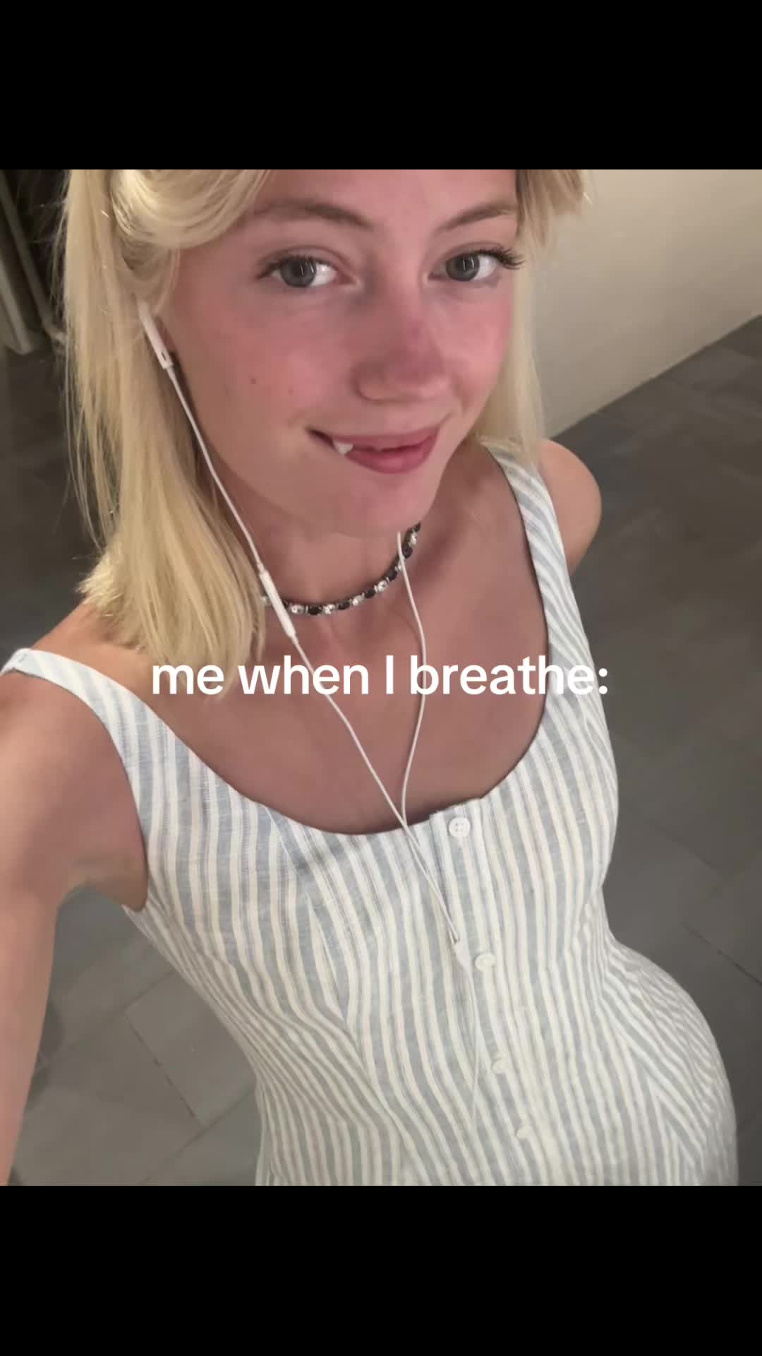 @thefangbarbie