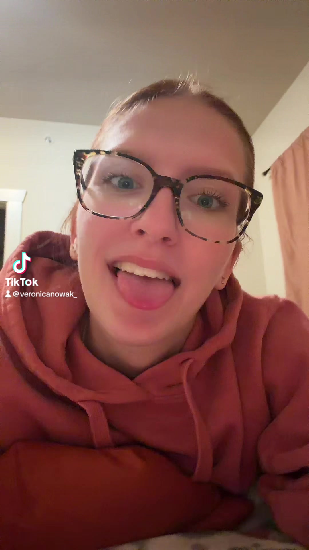 @vronn_n