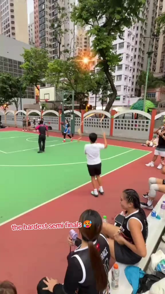 @babyghirl30🥀🇭🇰🌈🌺
